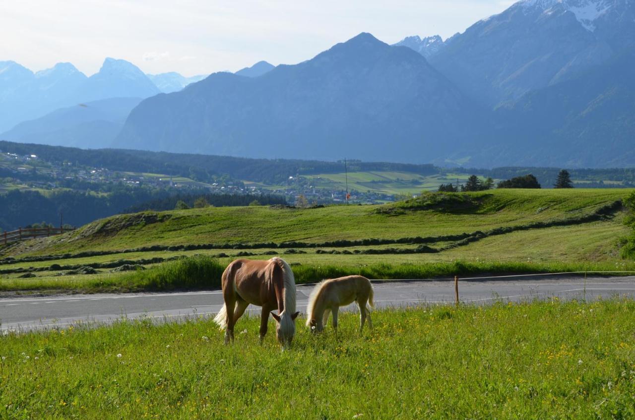 Apartment Wiesenhof - Natur & Weitblick Ueber Innsbruck - Ladestation Fuer Elektroautos ภายนอก รูปภาพ