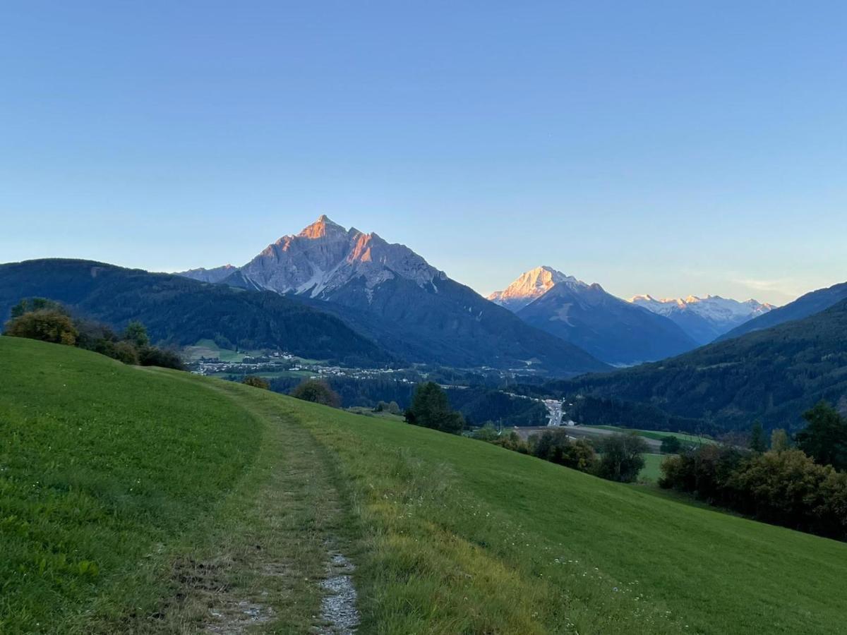 Apartment Wiesenhof - Natur & Weitblick Ueber Innsbruck - Ladestation Fuer Elektroautos ภายนอก รูปภาพ